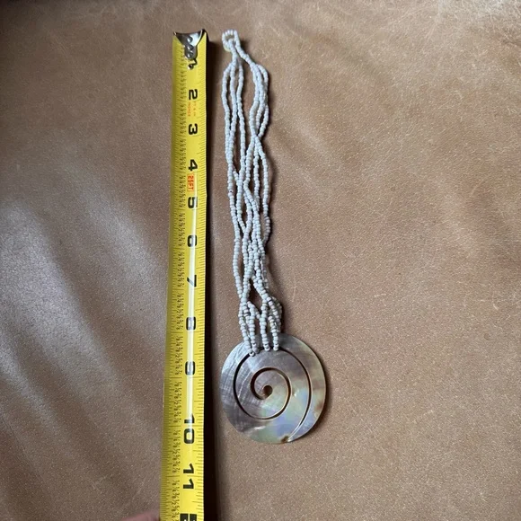 Vintage Iridescent Spiral Shell Pendant Necklace mother of pearl abalone beaded - Picture 7 of 8